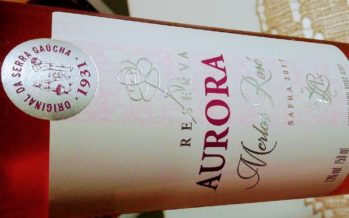 Aurora lança rosé Reserva produzido com Merlot