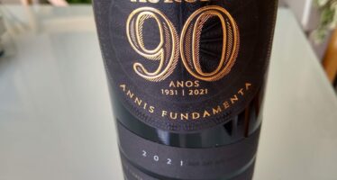 Um vinho especial comemora os 90 anos da Cooperativa Vinícola Aurora